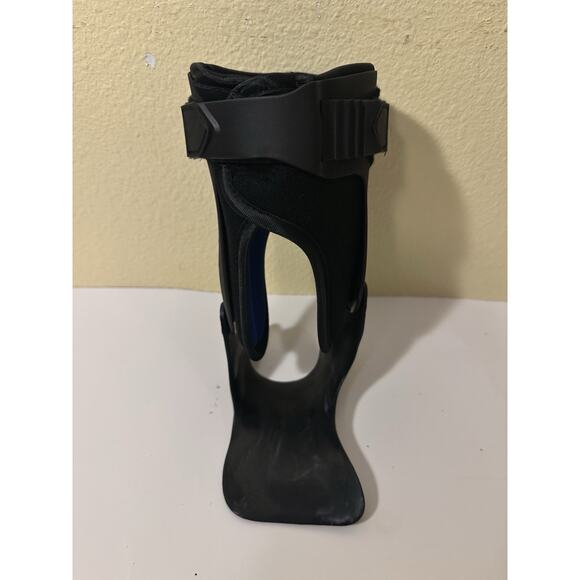 Comfortland CL-301-3-L Accord Ankle Brace III Medium Left Brand New - Picture 2 of 7